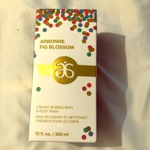 Arbonne bubble bath & body wash